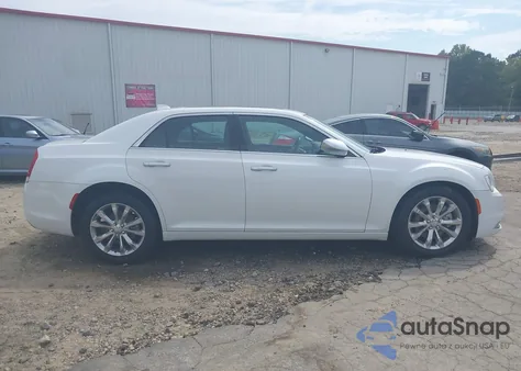 2015 Chrysler 300C Platinum Awd from USA, damaged, VIN 2C3CCASG4FH736470